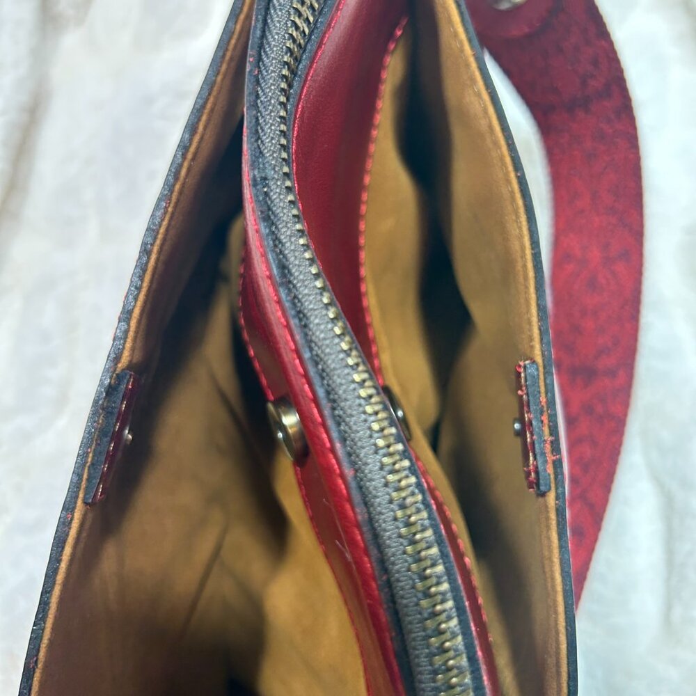 EUC Patricia Nash Valenza Red Leather Crossbody - Embossed Strap - Picture 11 of 12